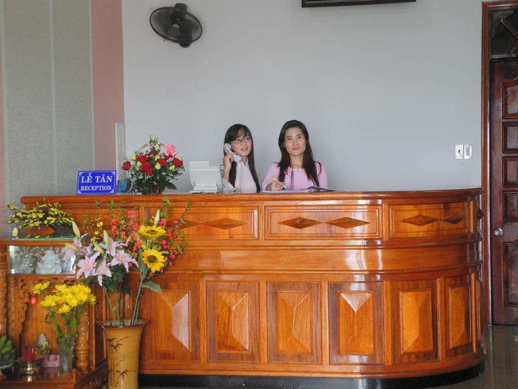 Nam Hong Hotel На Транг Екстериор снимка